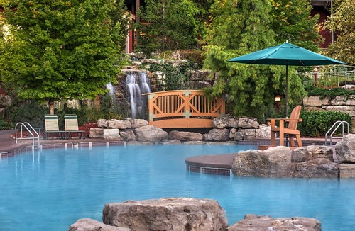 Branson Theater District Condo | 2 Bedroom Villa, Sleeps 8, Full Kitchen, at Marriott Willow Ridge Lodge!