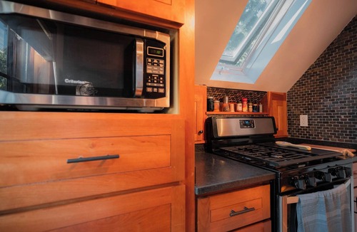 Bayport Apartment | 2 Bedroom Vrbo with Rooftop