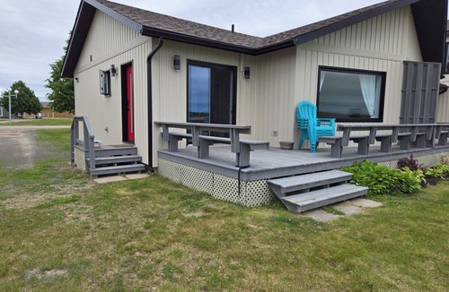 Richibucto House | 2-bedroom Waterfront paradise