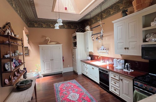 Eureka Apartment | 2 bedroom Waterfront Victorian Apartment