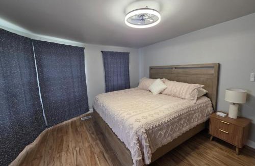 Joliet House | 2 Bedroom with King Suite, Large Space, Pet Friendly, Steps from Downtown Jolie