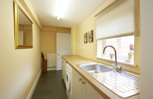 Hovingham Cottage | 2 bedroomed Cottage. Pet Friendly