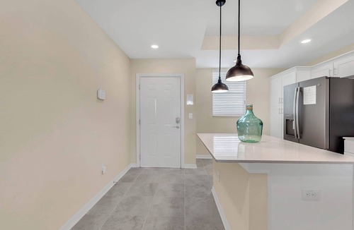 Bay Lake Apartment | 2 Bedrooms/2 Bathrooms/Storey Lake (4731-304 CT)