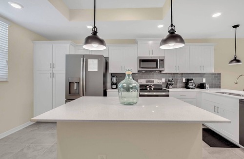 Bay Lake Apartment | 2 Bedrooms/2 Bathrooms/Storey Lake (4731-304 CT)
