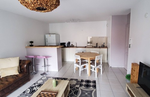 Lit-et-Mixe Apartment | 2 BEDROOMS, air conditioning, balcony, private covered parking
