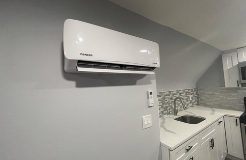 Bayonne Apartment | 2 Bedrooms Apartment 15 Min Away from EWR Airport, Cape Liberty