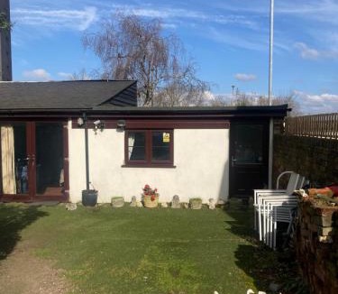 Hoddesdon House | 2 bedrooms Bell Cottage