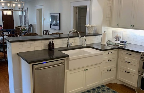 College Park House | 2 bedrooms - LOCATION! View TAMU's Kyle Field from the front porch.