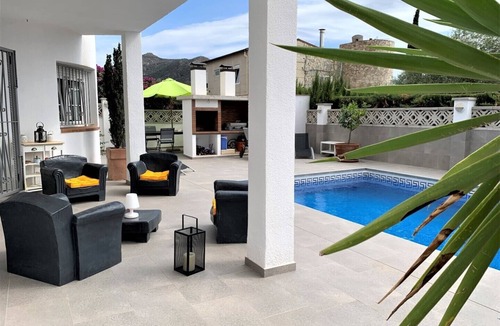 El Mas Fumats House | 2 bedrooms, privat-pool, internet, air conditioning , parking