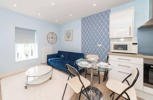 Reading City Centre Apartment | 2 Beds | Central Fully Equipped Apartment