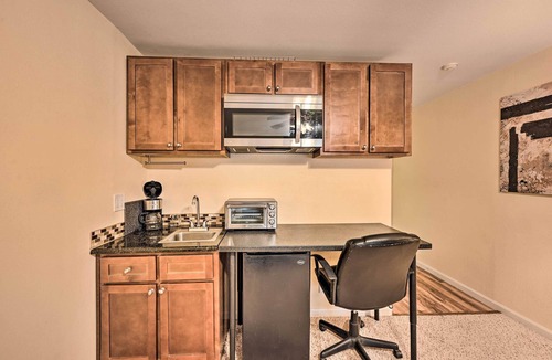 Greenwood Village Apartment | 2 Blocks to Light Rail: Denver Unit w/Kitchenette