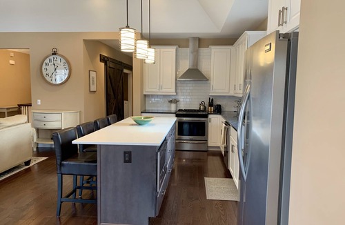Saratoga Springs House | 2 Blocks to Saratoga Race Track!