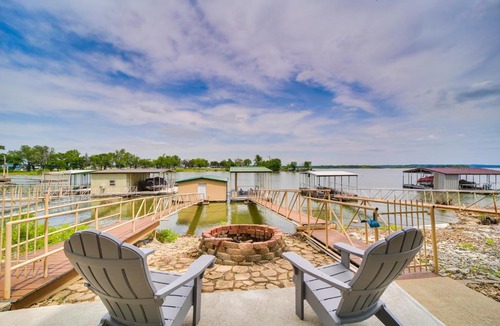 Grove House | 2 Boat Docks: Grand Lake Waterfront Home