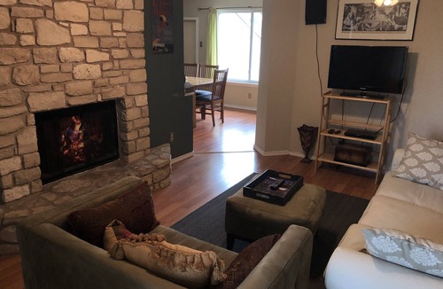 Parker Lane Condo | 2 BR 2 Bath Condo close to downtown