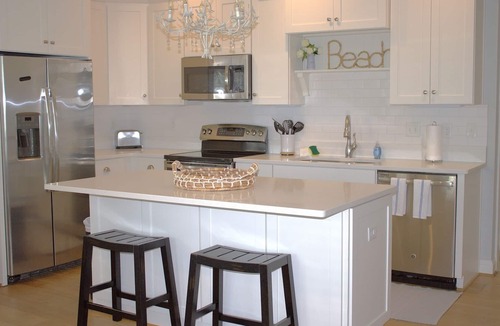 Northeast Virginia Beach House | 2 BR, 2 Story Townhouse by the Beach (410A)