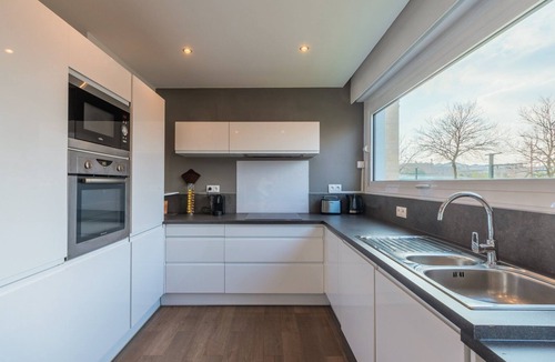 Marcq-en-Baroeul Apartment | 2 BR apartment with parking, 5 minutes from Lille