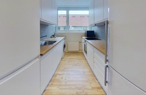 Frederiksberg Apartment | 2-BR apartment w a balcony in Frederiksberg - 210