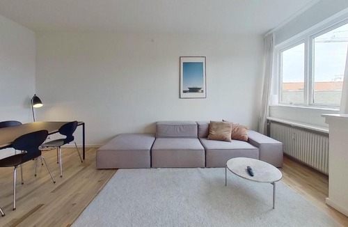 Frederiksberg Apartment | 2-BR apartment w a balcony in Frederiksberg - 210