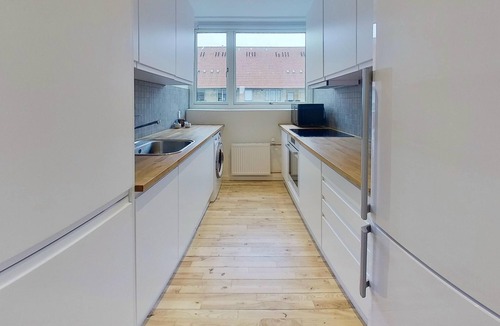 Frederiksberg Apartment | 2-BR apartment w/a balcony in Frederiksberg - 210