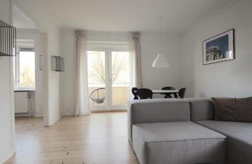 Charlottenlund Apartment | 2-BR apartment with a balcony in Charlottenlund - 194