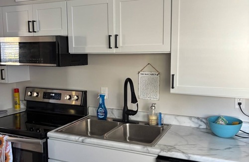 South Bend House | 2 BR Dome Home with Large Yard & Firepit! 3 Miles from Campus!