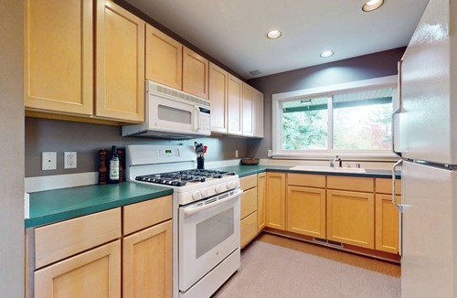 Lummi Island House | 2 BR Home surrounded by tranquility