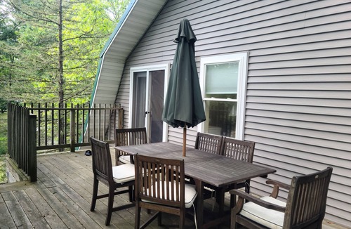 Town of Macomb Apartment | 2 BR Lakefront Apartment on Black Lake