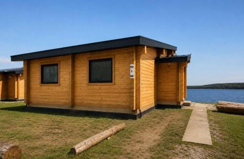 Harwood House | 2-BR Lakefront Cottage Rice Lake #8