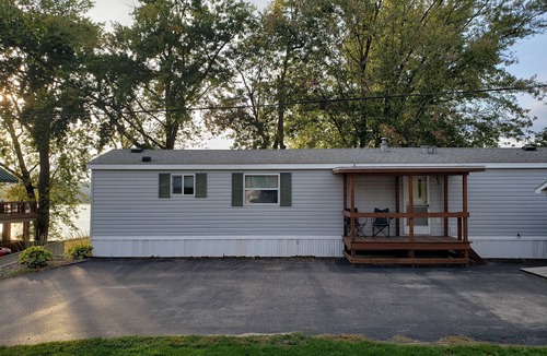 Prairie Du Chien House | 2 BR Lakefront Prairie Du Chien - Gremore Lake