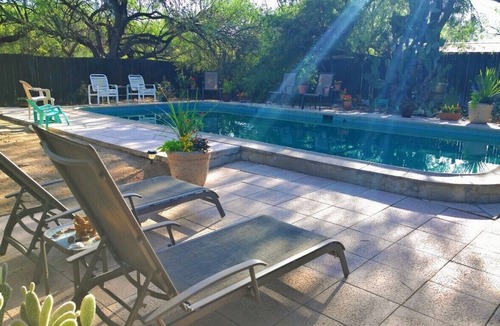 Tanque Verde House | 2 BR ON 10.5 ACRE GUEST RANCH, POOL! Sleeps 5! Full Kitchen, BBQ, Firepit.