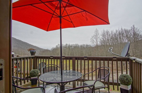 South Mountain House | 2 Br Plus Loft: Hawthorne Valley 4