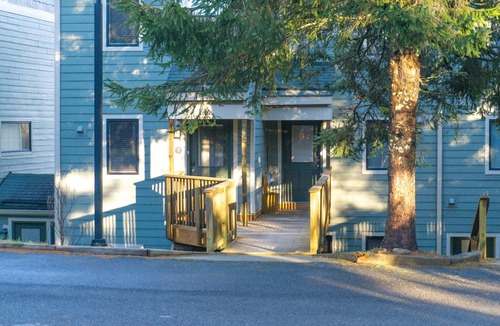 Edray Condo | 2 Br: Powderidge 7 Slopeside Unit