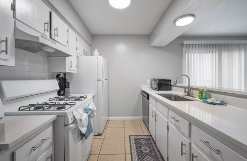 South Manchaca Apartment | 2 BR Suite 10 mins from Downtown!