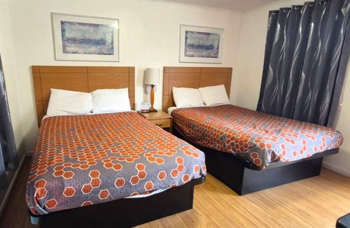 Cadillac Hotel | 2 Bright, Clean Rooms Perfect for Quick Weekend Getaways, Free Parking