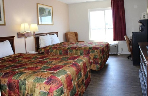 Mount Vernon House | 2 Budget-Friendly Units, Near Riverfront Attractions, Free Parking