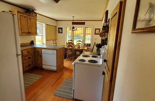 Chewelah Cabin | 2 cabins private lake front