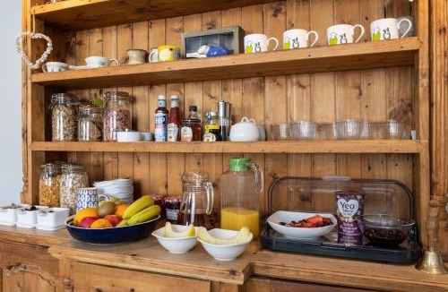 Ambleside Bed & Breakfast | 2 Cambridge Villas B & B