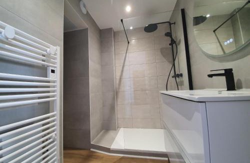 Saint-Martin-d'Heres Apartment | 2 Chambres - 4 Couchages - Proche campus