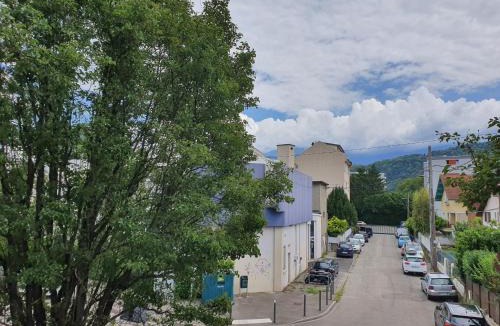 Saint-Martin-d'Heres Apartment | 2 Chambres - 4 Couchages - Proche campus