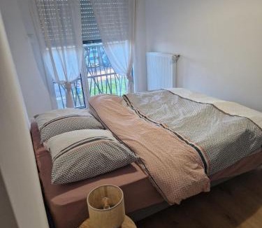 Plerin Apartment | 2 chambres, avec balcon, à 8 min des plages en voiture
