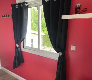 Bourg-Achard Bed & Breakfast | 2 chambres communicantes accès privé