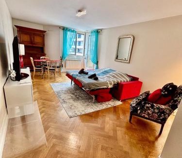 Gratte Ciel Apartment | 2 chambres, garage voiture, résidence calme