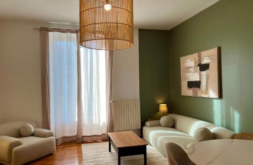 Quartier Hyper-Centre Apartment | 2 chambres, Parking privé, Gare à 8 min