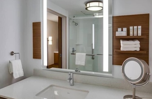 Central Oklahoma City Hotel | 2 Connecting Suites at a Hotel