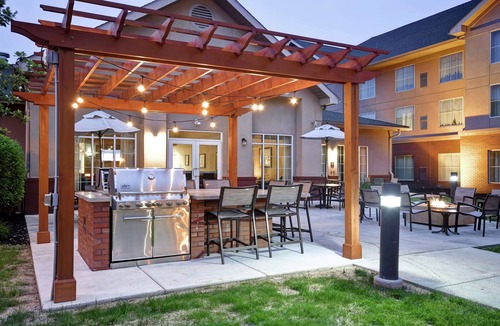Rohrerstown Apartment | 2 Connecting Suites at a Hotel