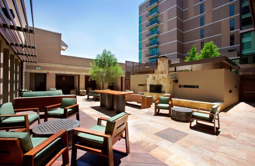 Glencoe Hotel | 2 Connecting Suites at a 4⭐️ Hotel