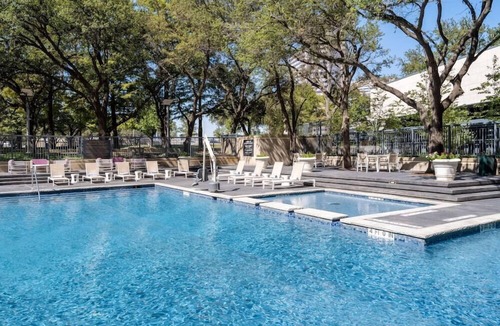 North Dallas House | 2 Connecting Suites at a 4⭐️ Hotel
