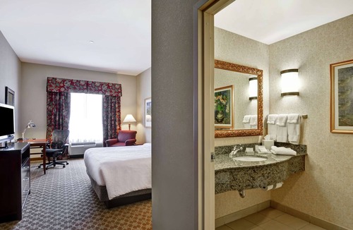 Soncy Hotel | 2 Connecting Suites at a Hotel