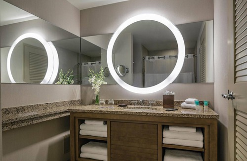 Florida Central Atlantic Coast Hotel | 2 Connecting Suites at a 4.5⭐️ Hotel