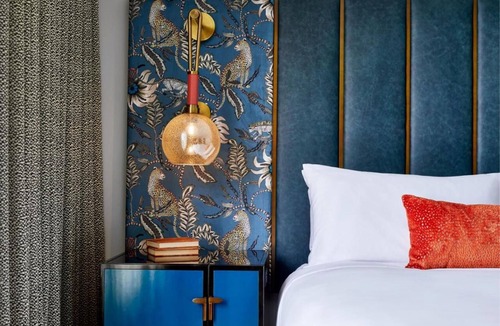 Downtown Orlando Hotel | 2 Connecting Suites at a 4.5⭐️ Hotel